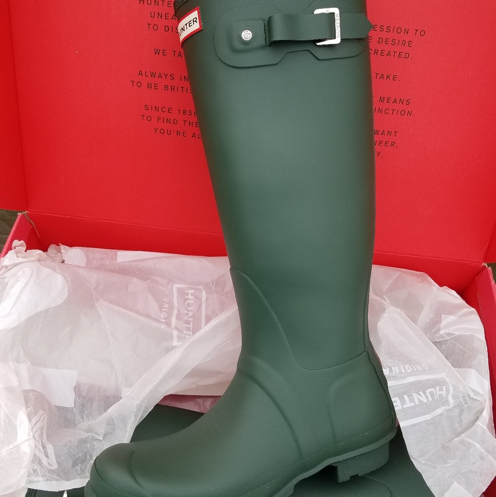 Hunter boots size 9 new